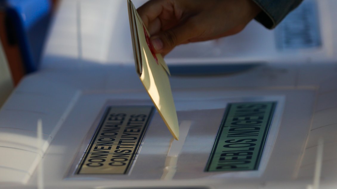 Servel pedirá urnas a municipios para reemplazar las que se llenen