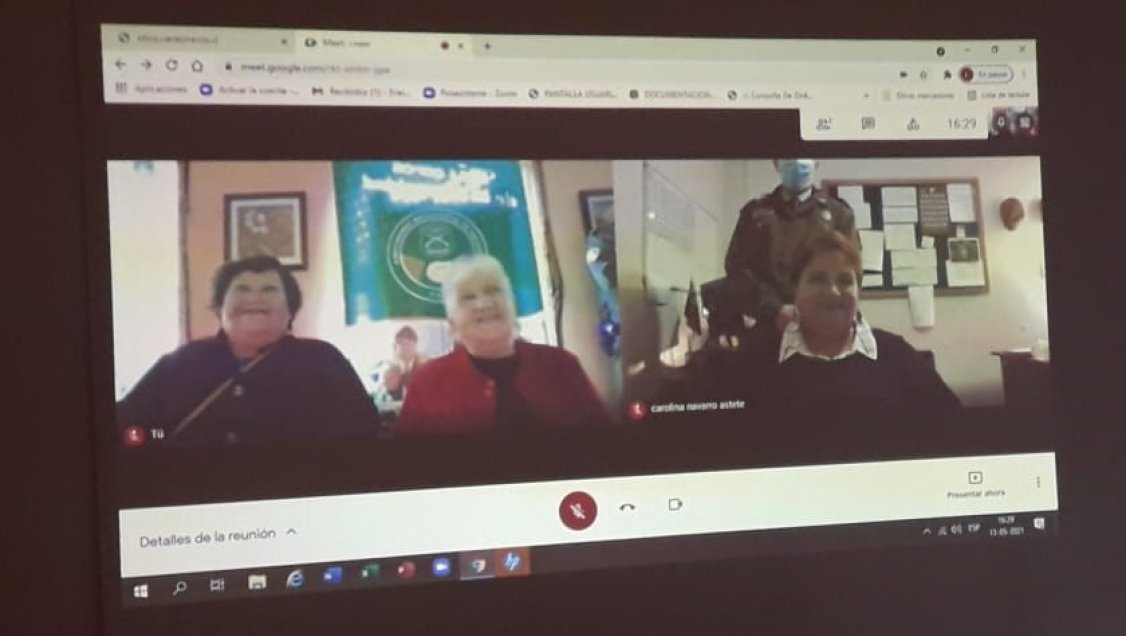 Madre e hija se reencuentran vía online tras 40 años: La epidemia postergó los abrazos