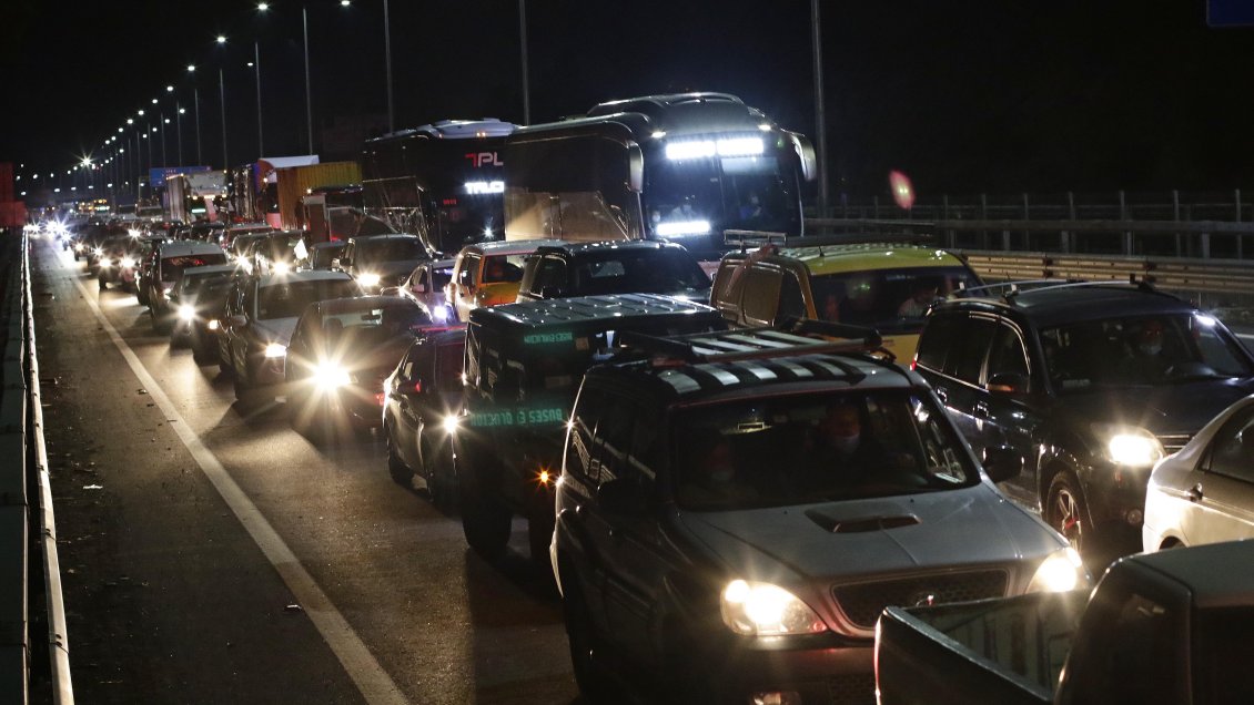 Fin de semana largo: 110 mil autos ingresaron a la región de Valparaíso y 8.500 fueron devueltos