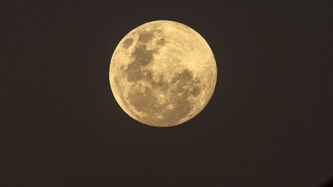 Superluna roja y eclipse total: A qué hora se podrá observar el fenómeno