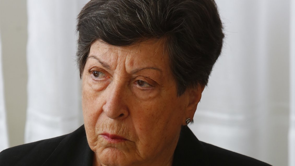 Carmen Frei, timonel DC, busca 