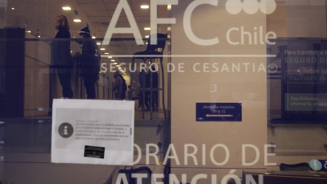 Desempleo subió 1,2 puntos y llegó a 10,2% entre febrero y abril