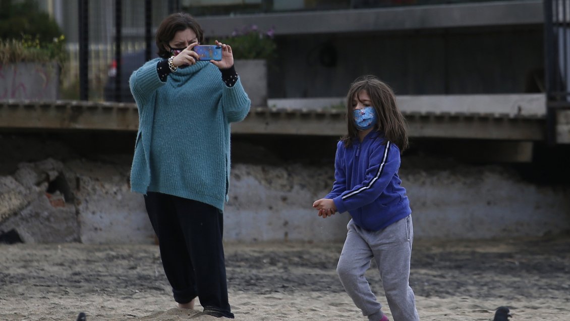 Corte anuló medida que prohíbe a niños circular en espacios comunes de un edificio durante la cuarentena