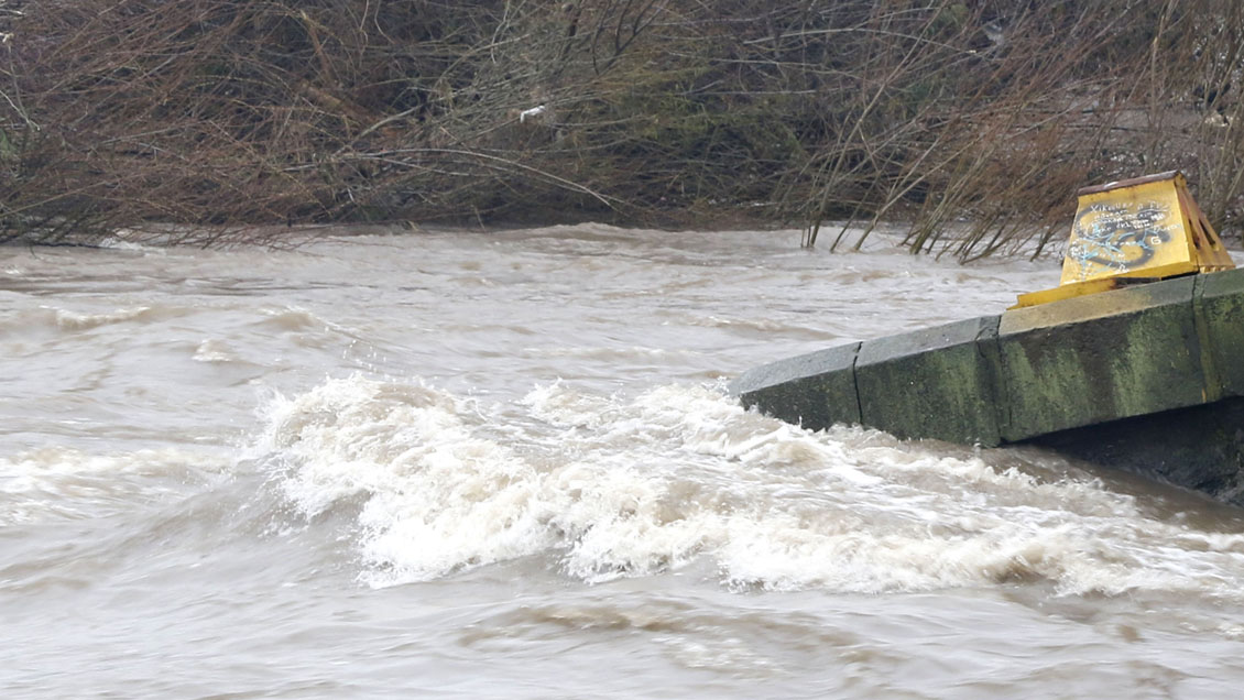 Alerta roja en Vilcún, Temuco y Padre Las Casas por amenaza de desborde del río Cautín