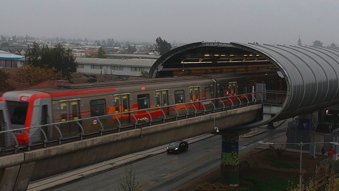 Transporte de pasajeros en el Metro de Santiago aumentó 71,6% en un año