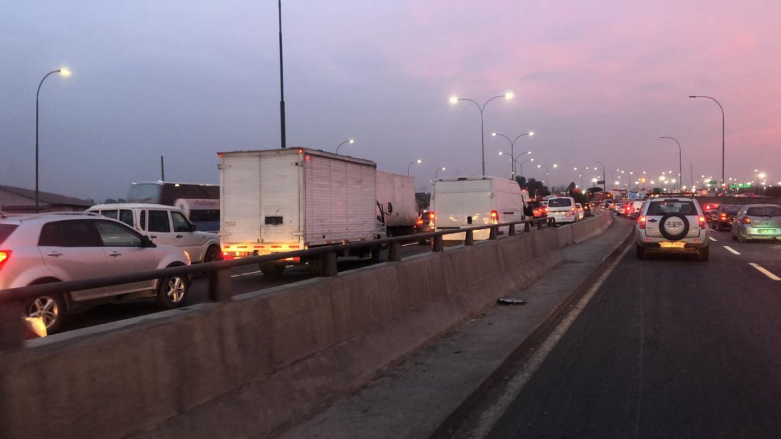 Accidente múltiple provoca taco kilométrico en General Velásquez