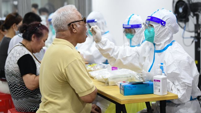 Instan a residentes de Guangzhou a quedarse en la ciudad por resurgimiento de Covid-19