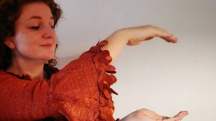 Diseñadora chilena remata escultura invisible