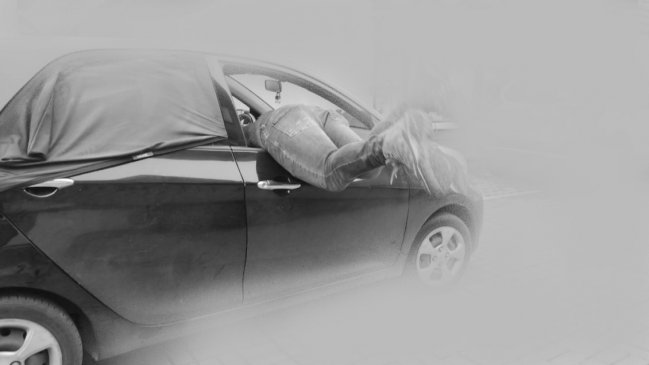 Diacono de Tomé quiso evitar robo de vehículo y recorrió ocho kilómetros colgando por la ventana