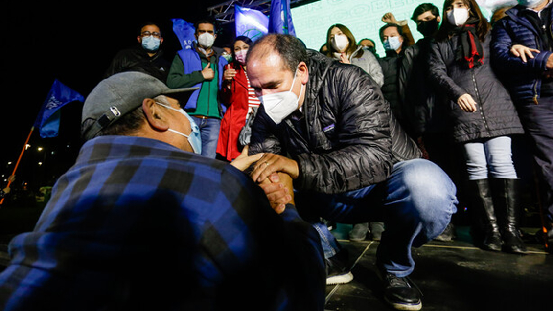 El independiente Rodrigo Díaz venció a Flor Weisse (UDI) y será gobernador del Biobío