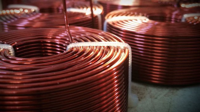 China liberará reservas de metales industriales para abaratar materias primas