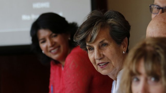 Senadora Allende cree que Provoste será la candidata de la DC y llama a realizar primarias convencionales
