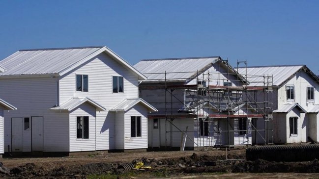Más de 500 familias recibirán las llaves de su casa propia este año en Itata