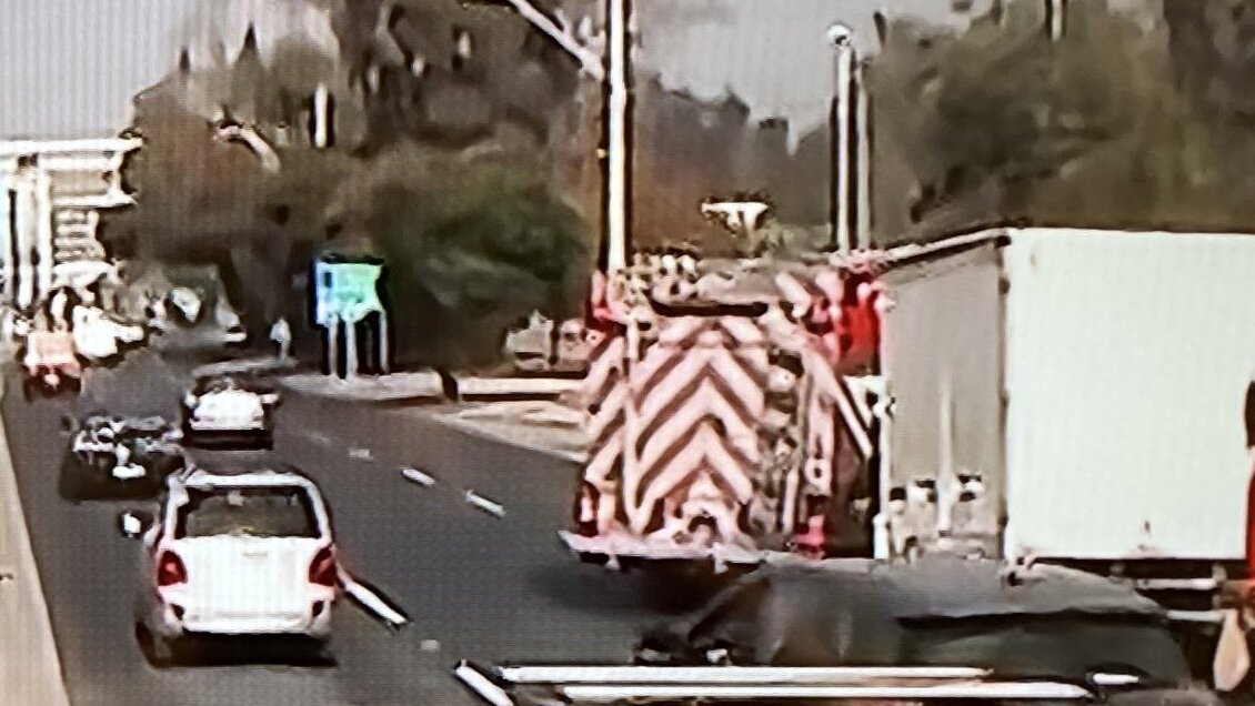 Cuatro vehículos protagonizaron accidente en Ruta 5 Sur: Hay personas lesionadas