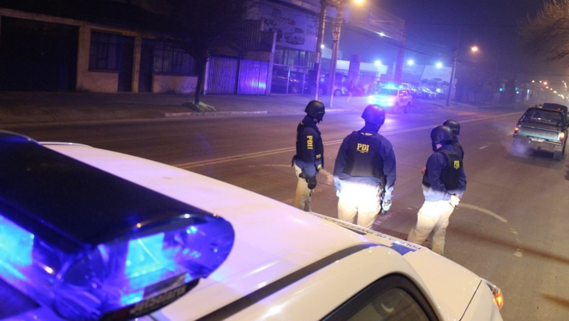 Sujeto es detenido por acoso sexual tras seguir con un cuchillo a una mujer en Chillán