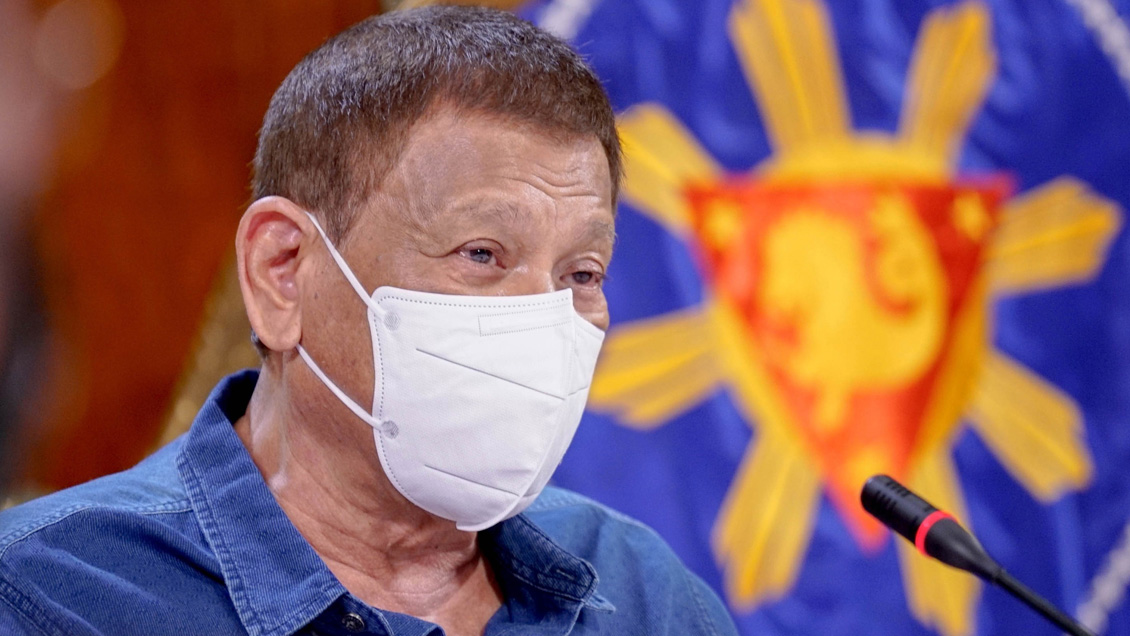 Presidente de Filipinas amenaza con la cárcel a quienes rechacen la vacuna contra el Covid