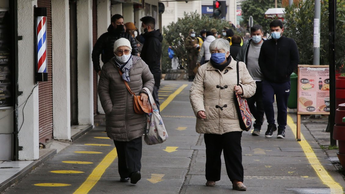 El martes salen de cuarentena 24 comunas de la Región Metropolitana