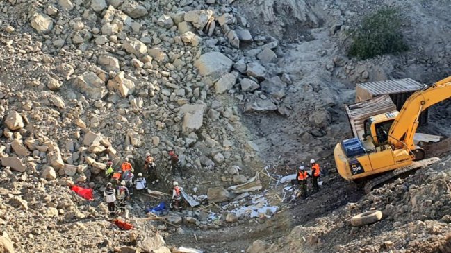 Ovalle: Sigue la búsqueda para dar con segundo trabajador desaparecido tras derrumbe en mina