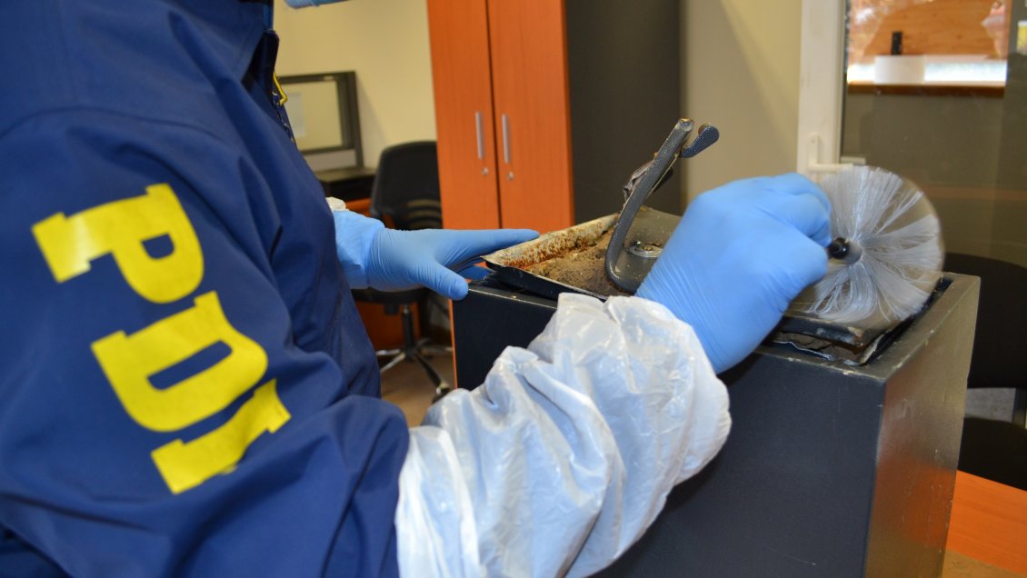 Caja fuerte robada desde Seremi de Medio Ambiente en Coyhaique fue recuperada en el río Claro