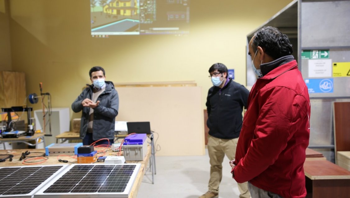 Ñuble: Docentes de nueve liceos son capacitados para formar técnicos en energía fotovoltaica