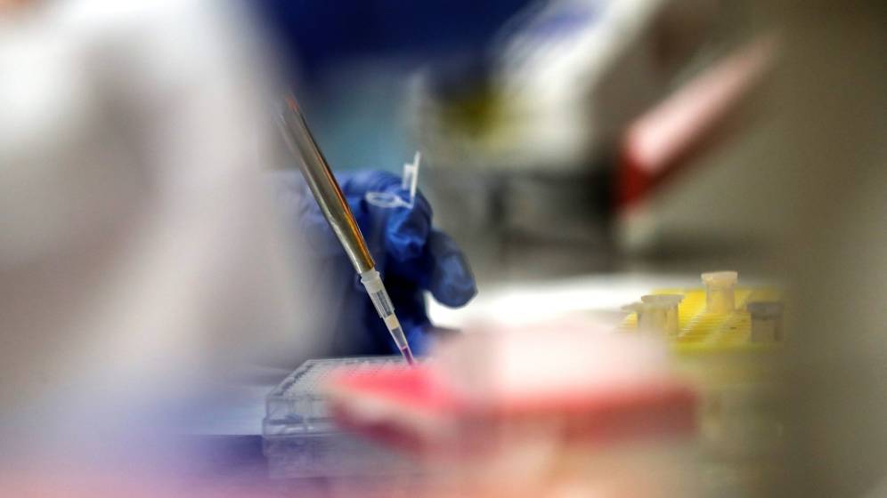 Centros de investigación en Chile reclutan pacientes para estudio de antiviral contra el Covid-19