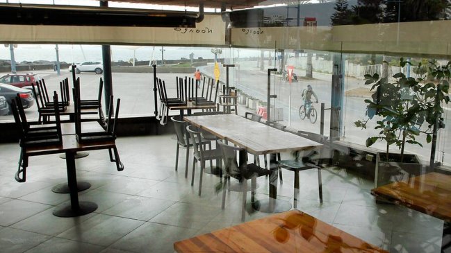 Empresarios gastronómicos de Pucón exigen salir de cuarentena este jueves