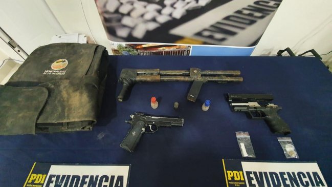 Alto Hospicio: PDI detuvo a dos microtraficantes en sector La Pampa