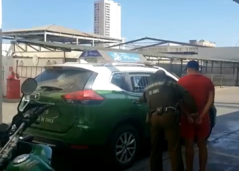 Detienen a asaltantes de repartidor de cigarros en Iquique