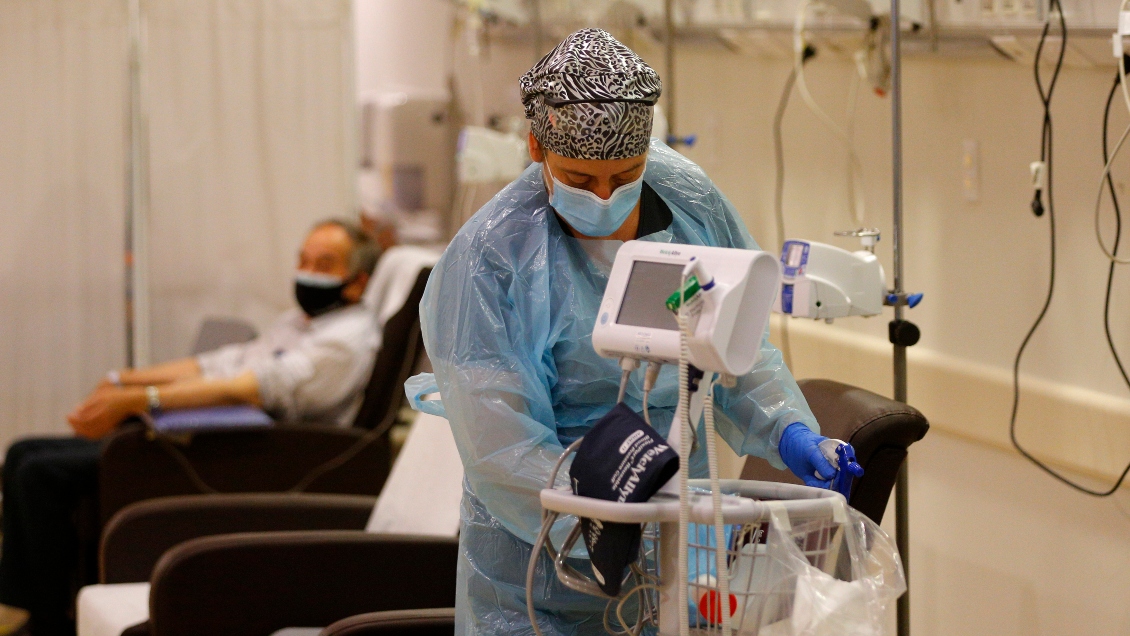 Estudio: Mayor dotación de enfermeros evita muertes y ahorra millones de dólares al sistema de salud