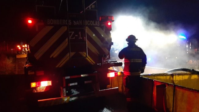 Investigan incendio que afectó a planta de reciclaje en Chillán Viejo