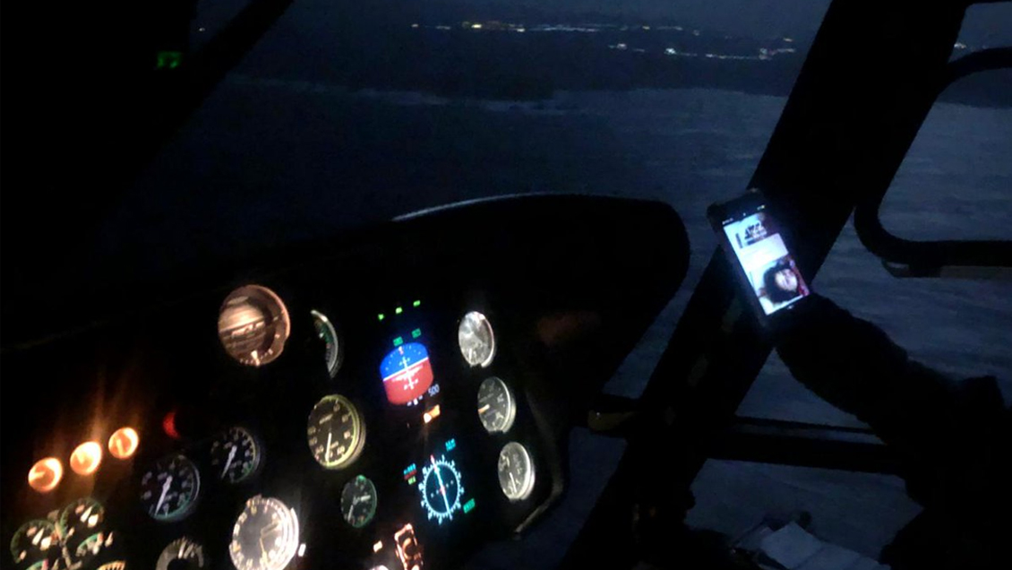 Por mar y aire buscan a pescador que cayó de una lancha en Melinka