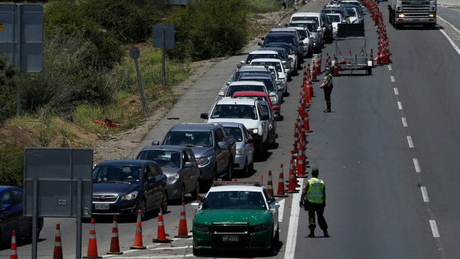 Sin cordones sanitarios, pero con aduanas: ¿Quiénes podrán viajar este fin de semana largo?