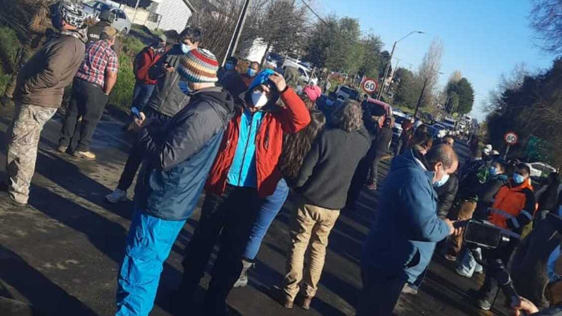 Vecinos se tomaron ruta en Curacautín: Solicitan al Gobierno salir de cuarentena