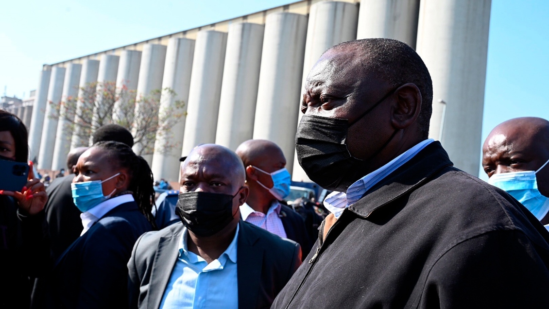 Detenidos por disturbios y saqueos en Sudáfrica ascienden a 3.407