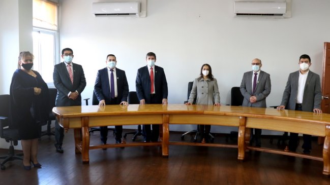 Concejo Municipal de Cauquenes en cuarentena por contacto con alcaldesa con Covid-19