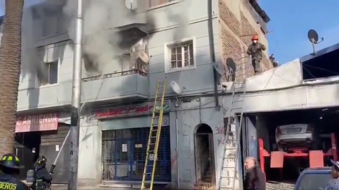 Incendio destruyó un departamento en Independencia