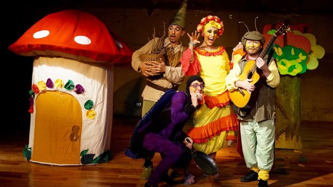 Teatro Azares realiza el VI Festival de Teatro Familiar