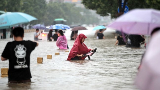 Ascienden a 33 los muertos y a ocho los desaparecidos por inundaciones en China