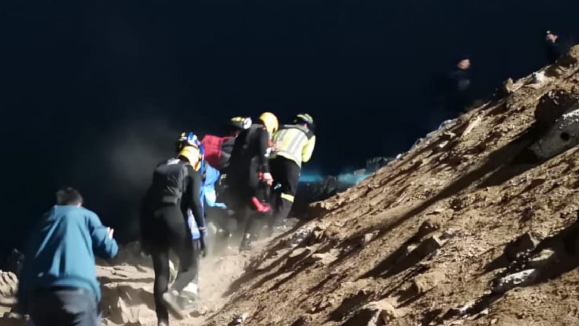 Joven se lanzó al mar para evitar fiscalización en Antofagasta