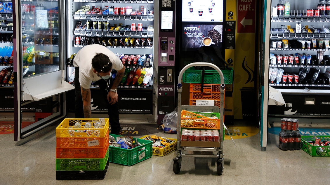 Tasa de desempleo en Santiago cayó a 10,1%: mercado laboral se habría estancado