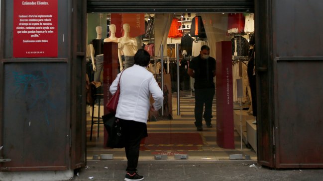 Ventas presenciales en la Región Metropolitana aumentaron un 65% en junio