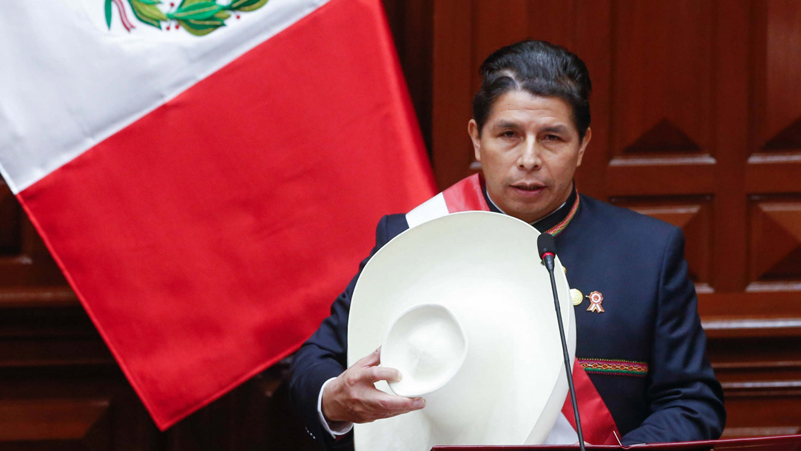 Castillo anunció proyecto para convocar una Asamblea Constituyente