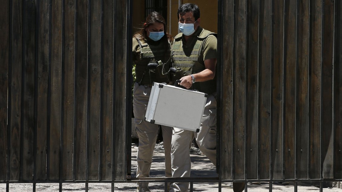 Detuvieron a 15 personas, entre ellas funcionarios municipales, por cohecho y falsificación