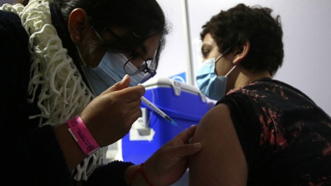 Covid-19 en Chile: Casos activos bajaron de los 8.000 y positividad es de 1,78%