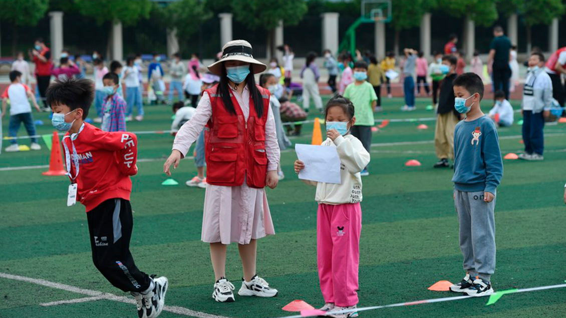 China endurece medidas de contención epidémica en escuelas de todo país