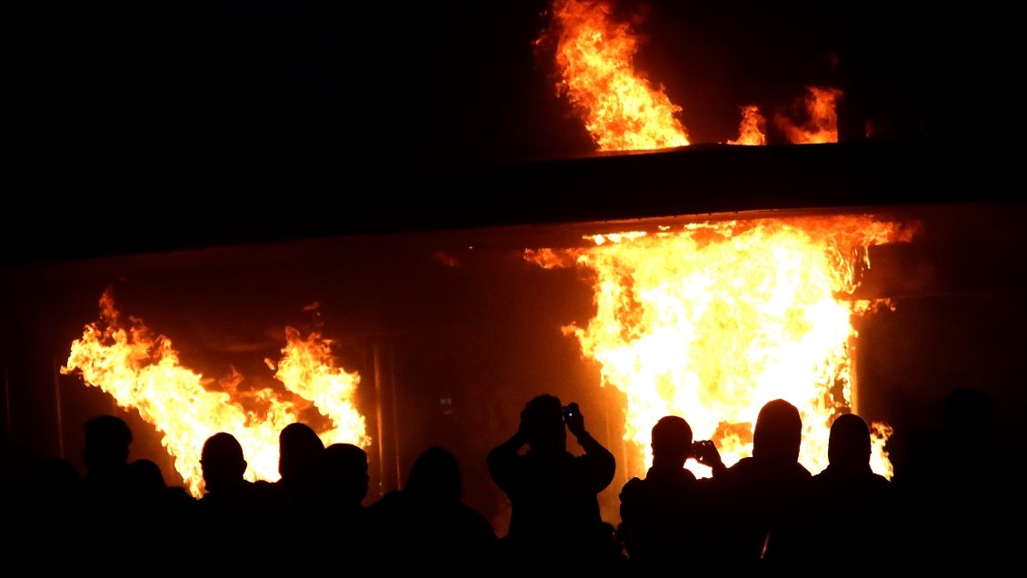Debate de Unidad Constituyente: Candidatos condenan transversalmente la violencia
