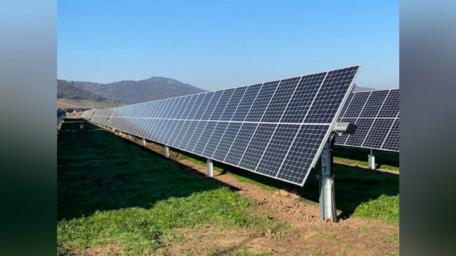 Parques solares fotovoltaicos entran en funcionamiento en San Vicente y Chimbarongo