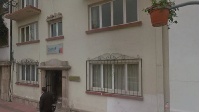 Funcionario quedó hospitalizado tras caer desde el segundo piso del CORE en Coquimbo