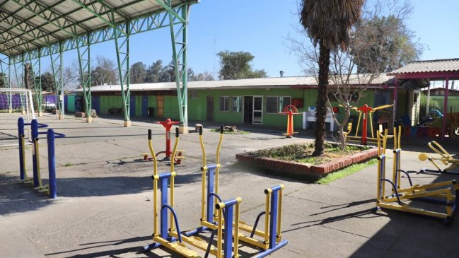 Presentan proyecto de diseño para ampliación y remodelación de colegio artístico de Machalí