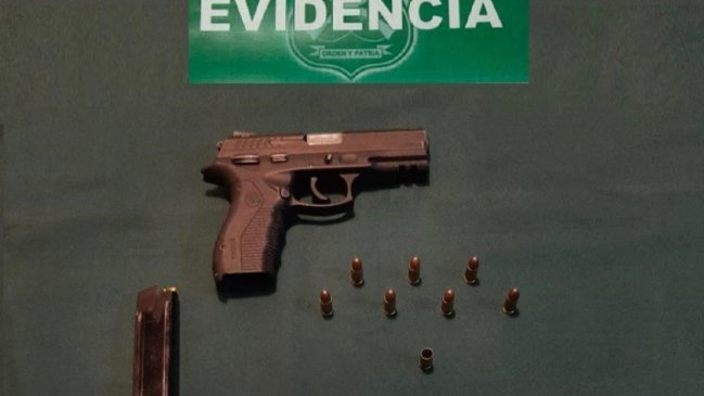 Menor de 15 años fue detenido portando armamento robado en Puente Alto